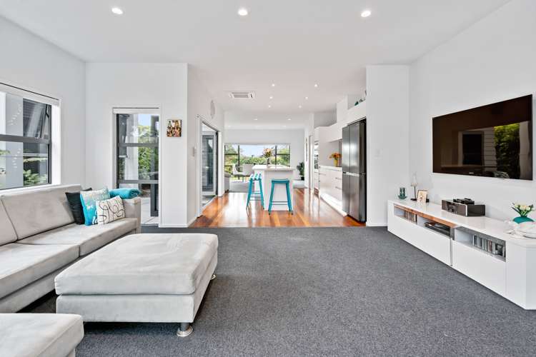 22 Stace Hopper Drive One Tree Point_28