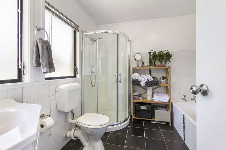 80 Finlayson Avenue Clendon Park_11