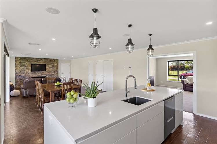 65 Andersons Line Carterton_5