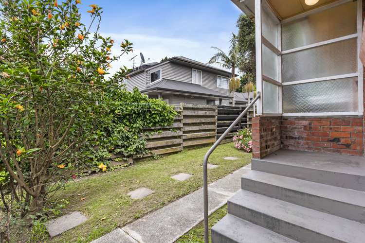 2/34 Lake Pupuke Drive Takapuna_28