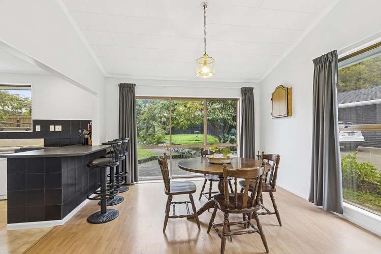 14 Balliol Drive Tawa_6