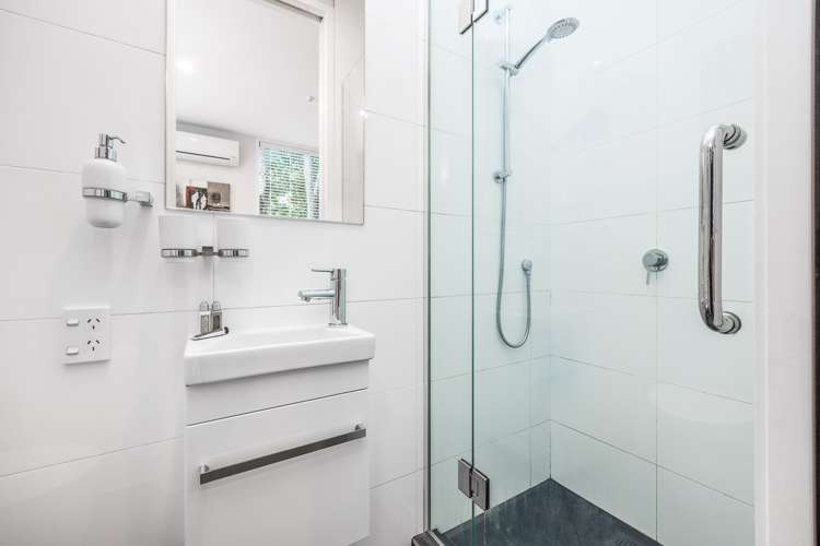 10 Central Road 1703_8