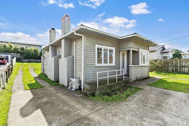 Spacious Living - Unbeatable Location