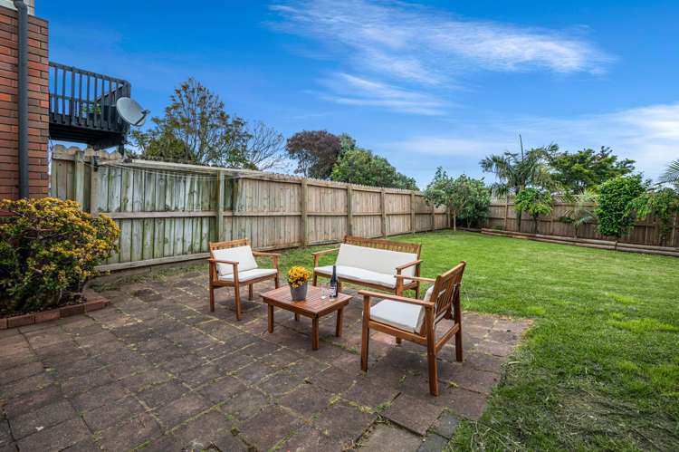 32 Secoia Cres Mangere Central_15