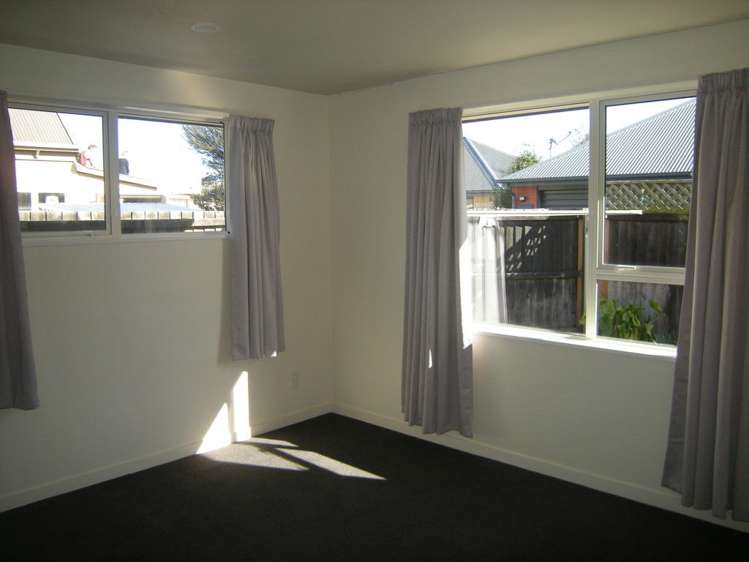 12 Robert Street Lincoln_8