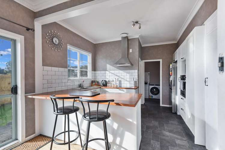 15 South Road Mamaku_5