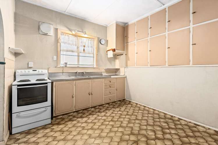 8 Cassino Crescent Onekawa_1