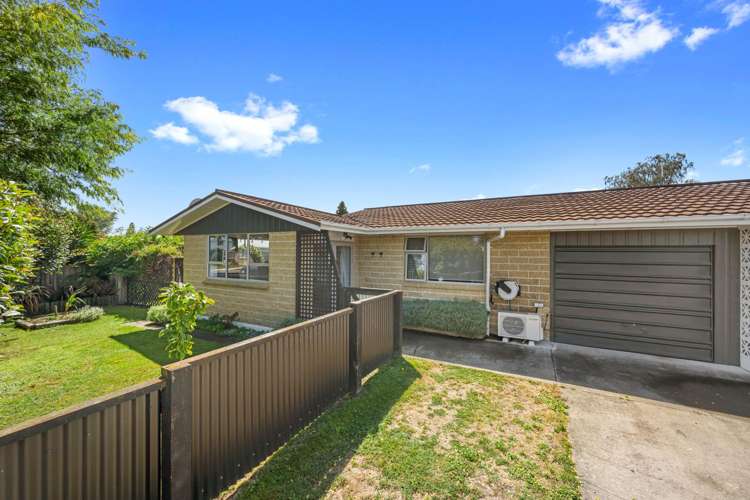 2/56 Leefield Street_0