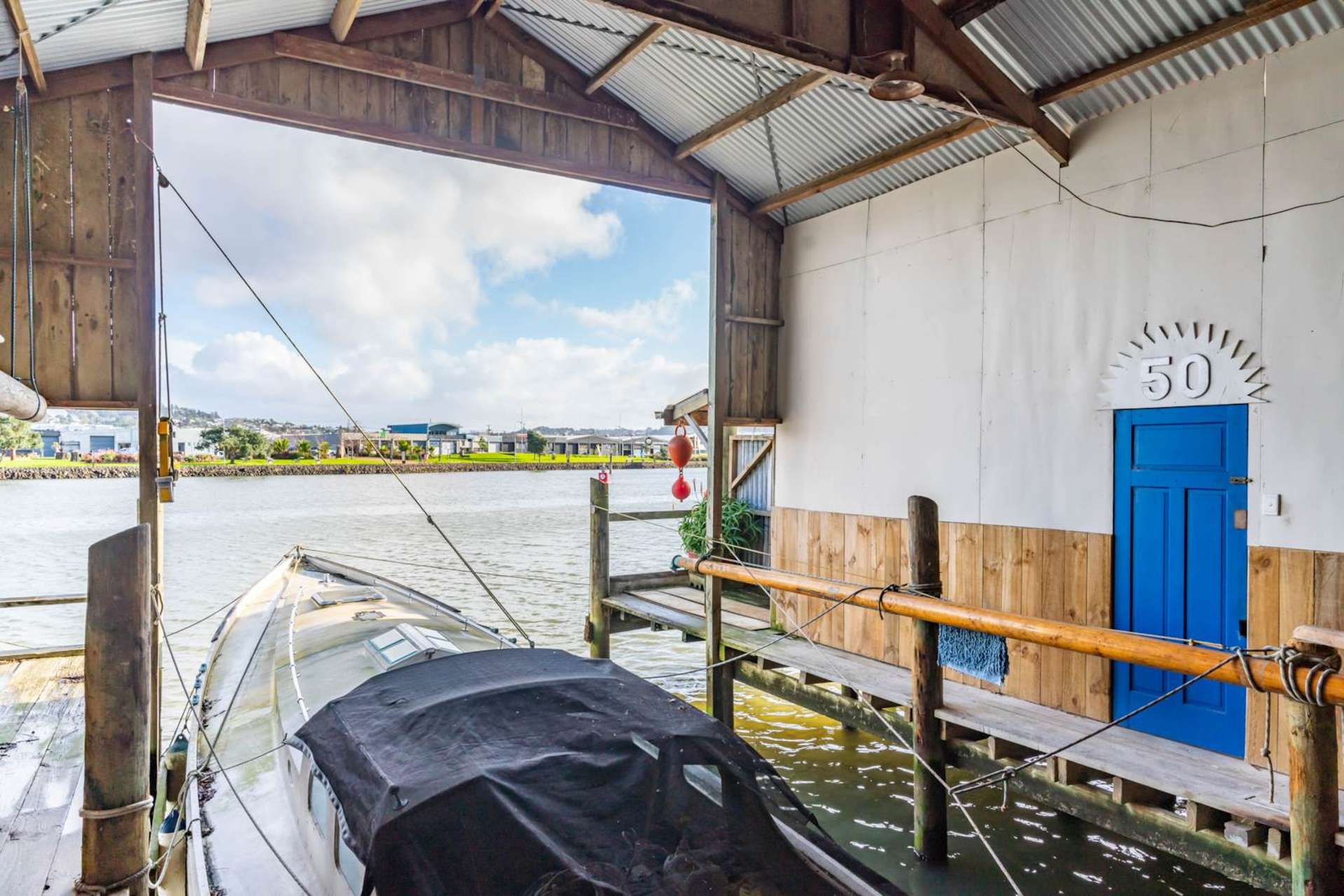 Boatshed/6155/50 Riverside Drive Riverside_0