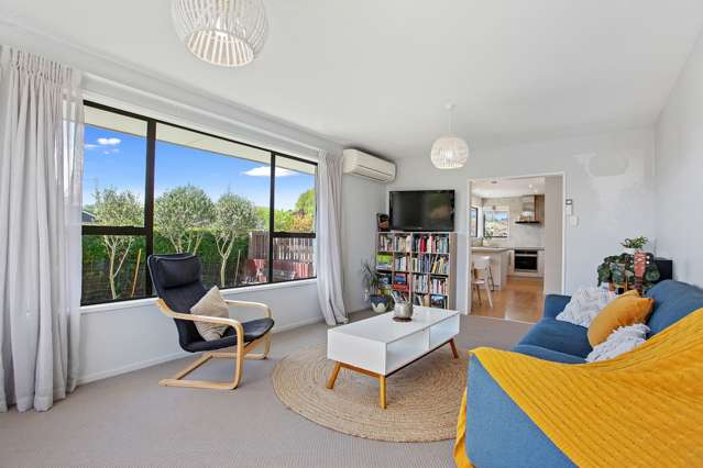 1/1 Mapledale Place Halswell_3