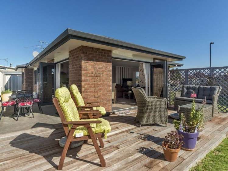 7 Joanne Street Lytton West_13