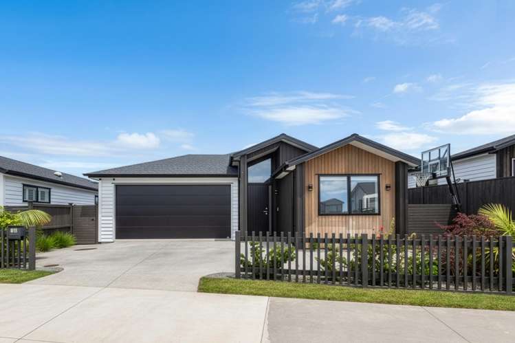 37 Matahae Crescent Milldale_7