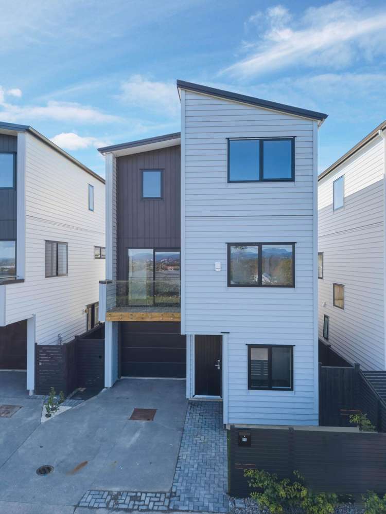 73,75/79 Cnr Terry Street and McFadzean Drive Blockhouse Bay_4