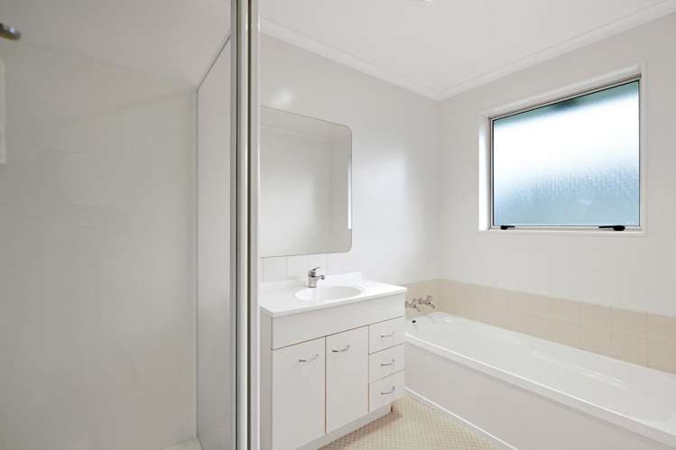 5 Carisbrook Place Rototuna North_14
