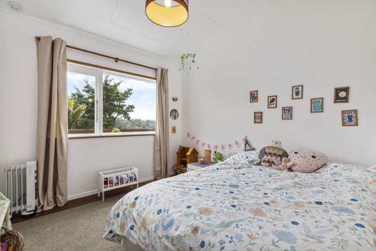 74 Laingholm Drive Laingholm_11