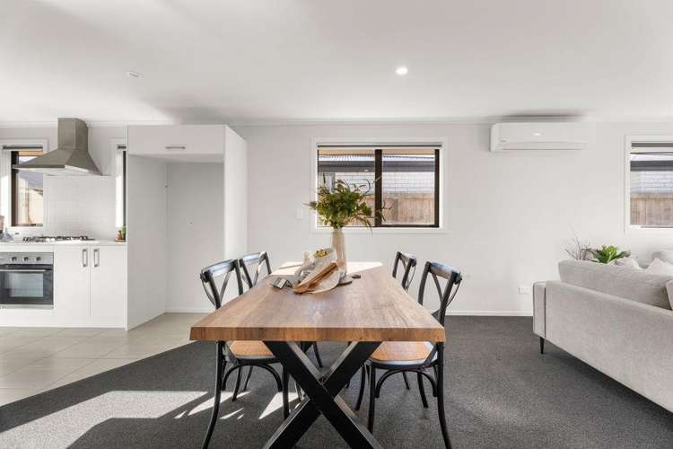 62 Benjamin Avenue Rototuna North_4