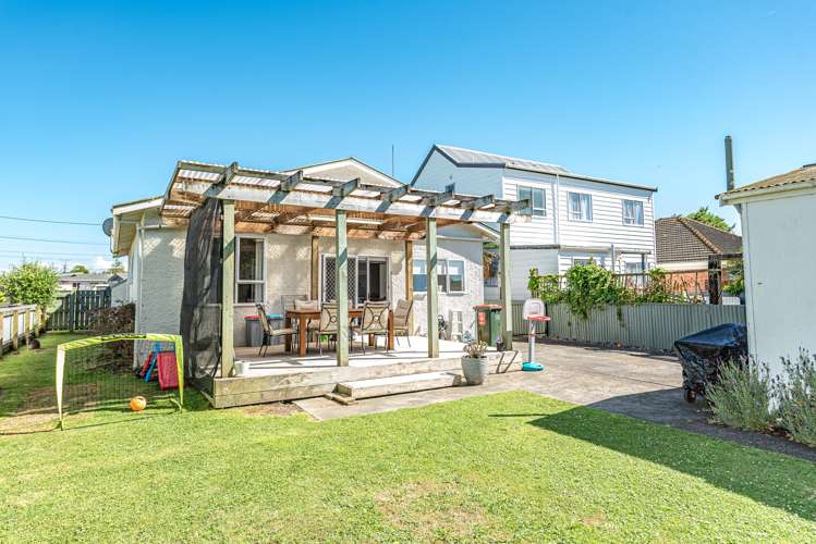 10 Burton Avenue Wanganui East_16