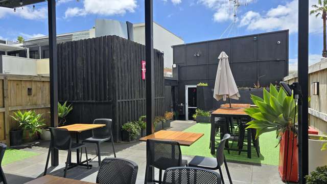 108 Maunganui Road Mt Maunganui_2