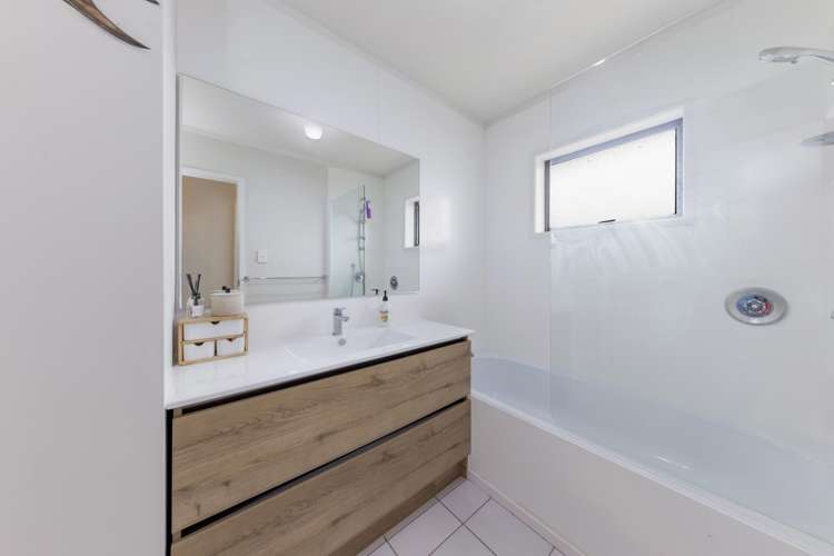 154 Carnoustie Drive Wattle Downs_12