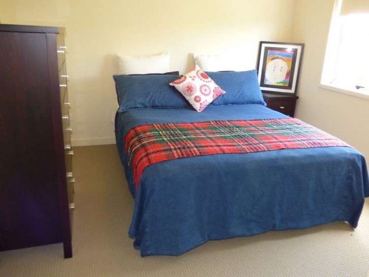 10 Chateau Crescent Rangatira Park_12