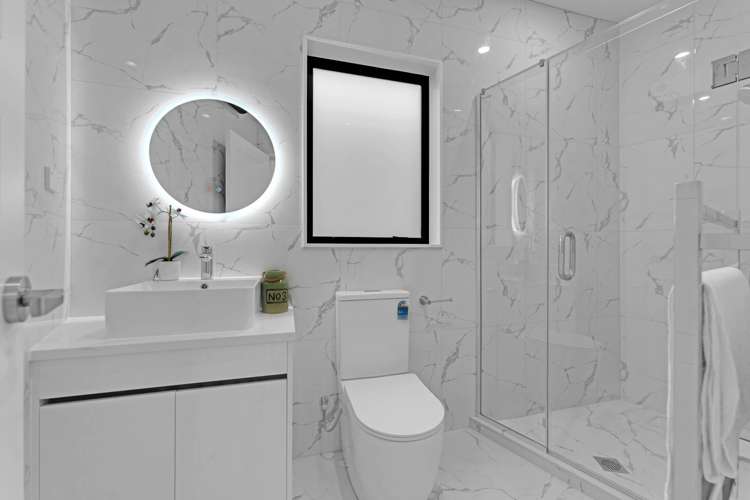 32 Tannaghmore Drive Flat Bush_15