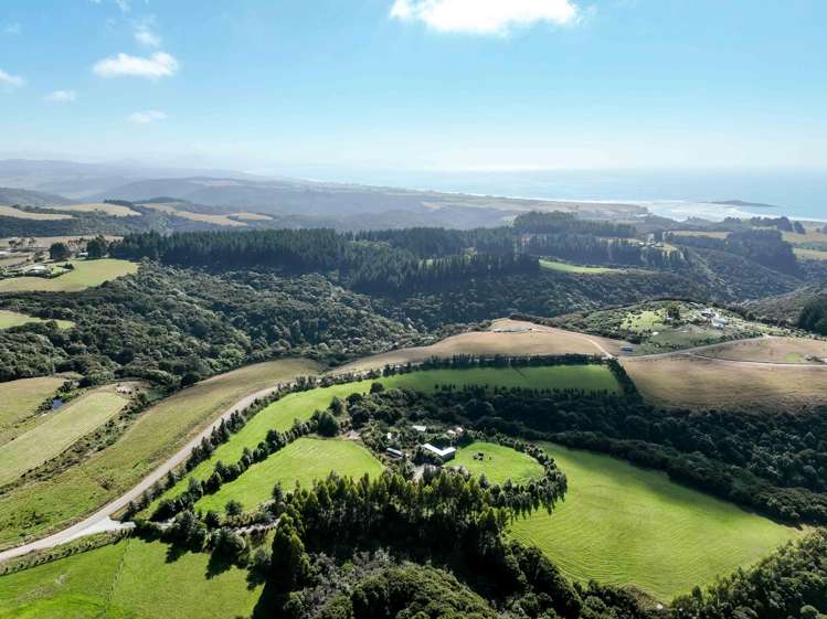 36 Kahu Ridge Taieri Mouth_21