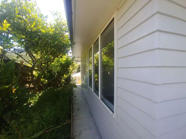 13A Huia Street Tawa_2