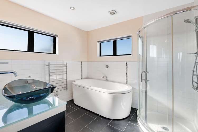 105 Alec Craig Way Gulf Harbour_25