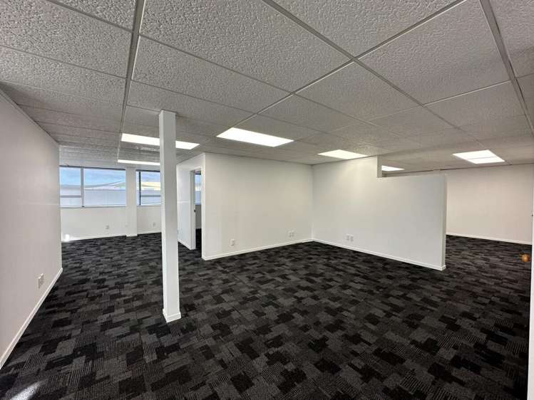 547 Te Atatu Road Te Atatu Peninsula_2