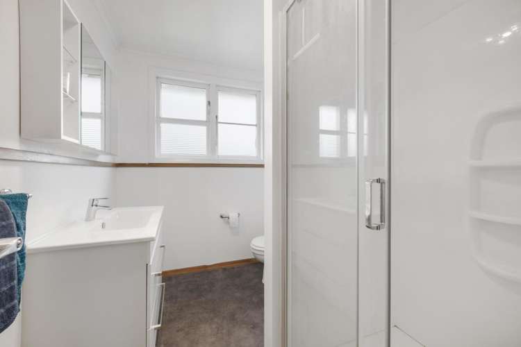 10 Okoroire Street Tirau_12