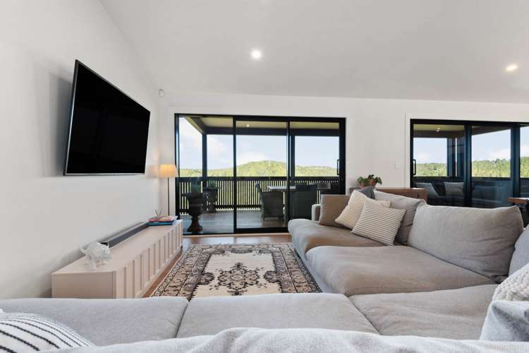 236 Hillcrest Road Wainui_6