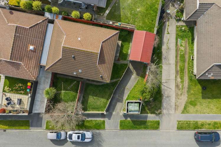 2/68 Kawau Crescent Bromley_16