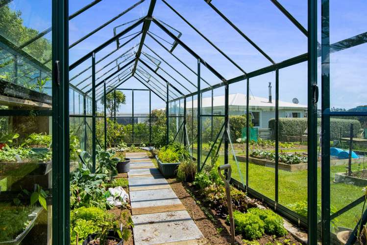 3624 Eltham Road Opunake_8