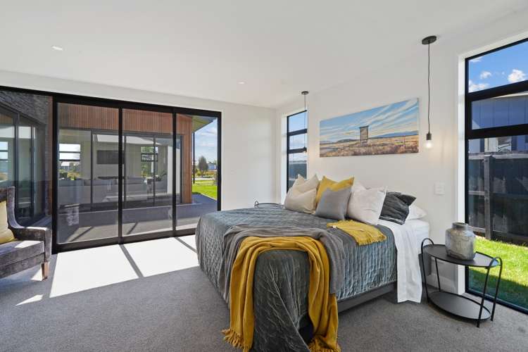 174 Southfield Drive Lincoln_23