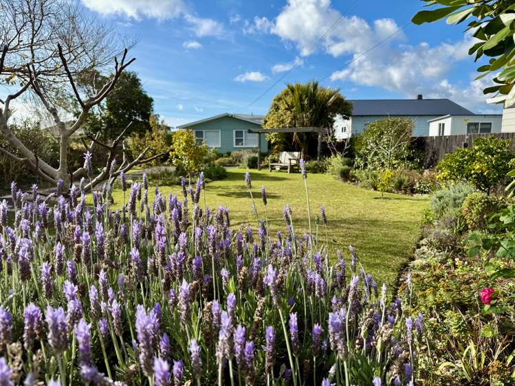 19 Lorenzen Bay Road Raglan_52