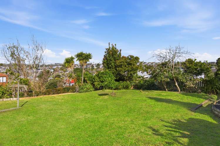 27 Hillview Avenue New Windsor_18