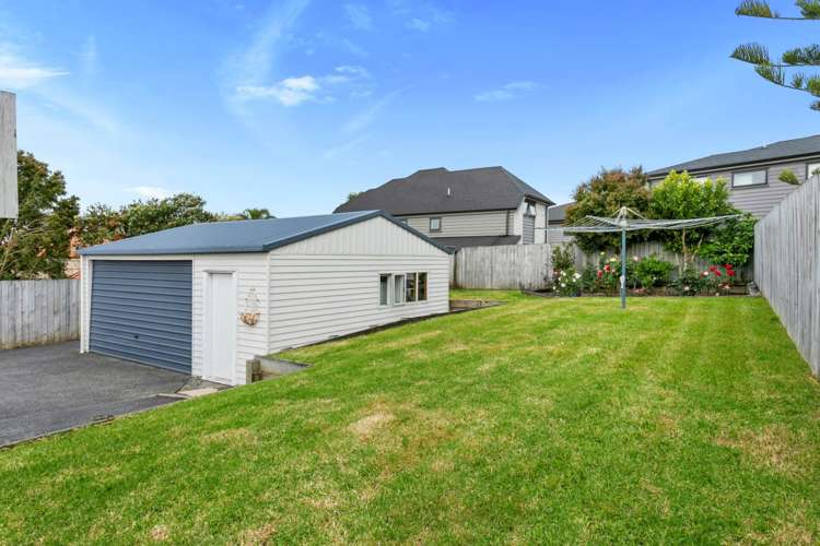 13 Westall Road New Lynn_10