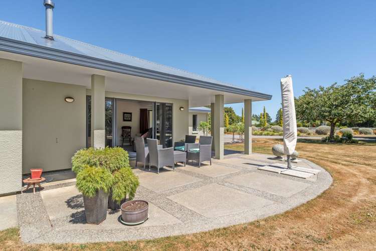 151 Lincoln Road Carterton_26