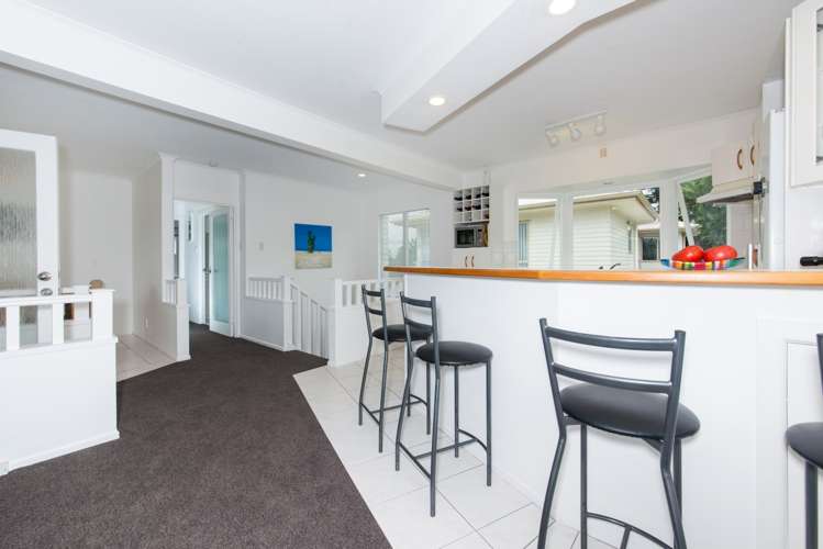 93 Tiroroa Avenue Te Atatu South_14