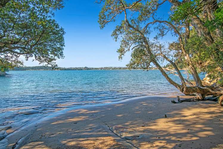 45 Swann Beach Road Stanmore Bay_3