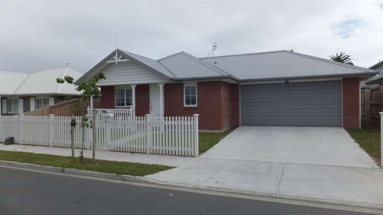10 Queens Park Crescent Frankton_0