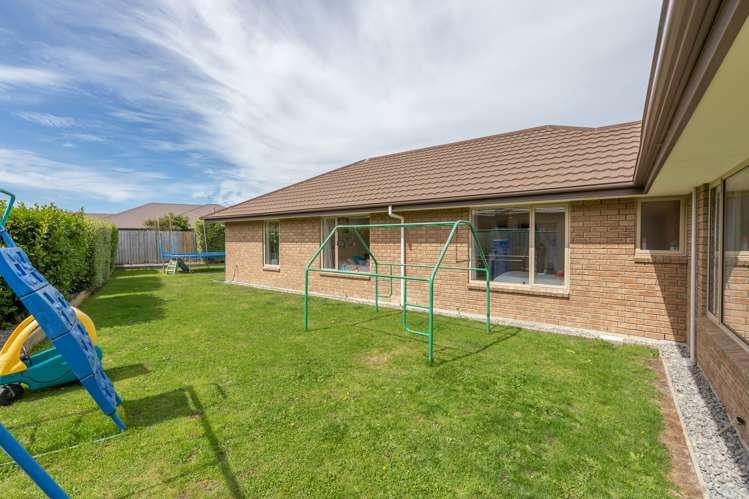 14 Hasendene Drive Lincoln_17