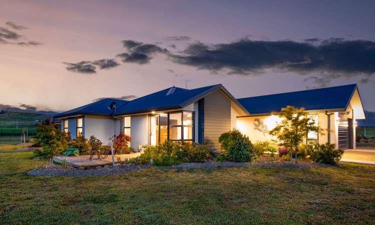 57 Golden Road Alexandra_2