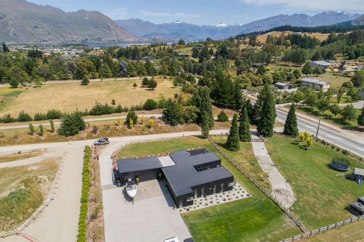 497 Aubrey Road Wanaka_19