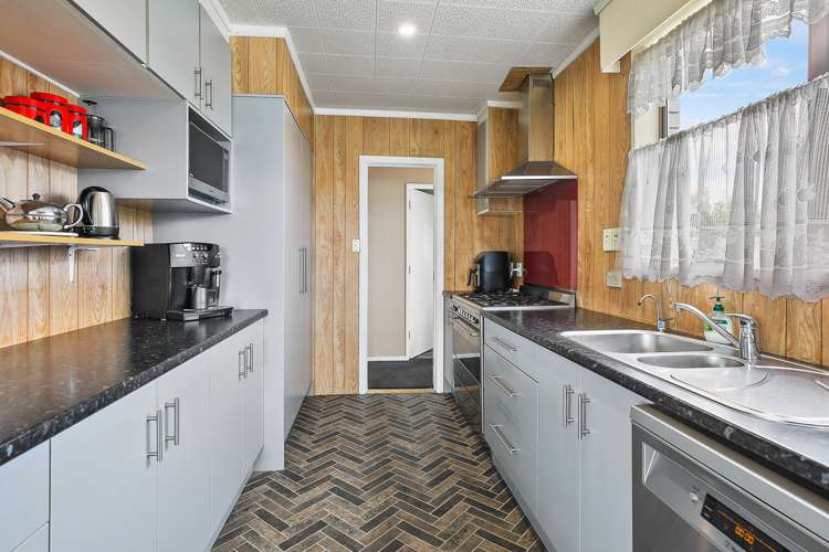 79 Station Road Paeroa_27