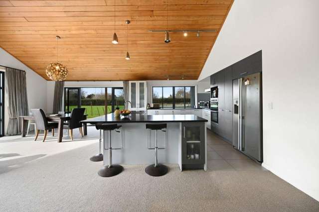 59 Racecourse Road 11373_3