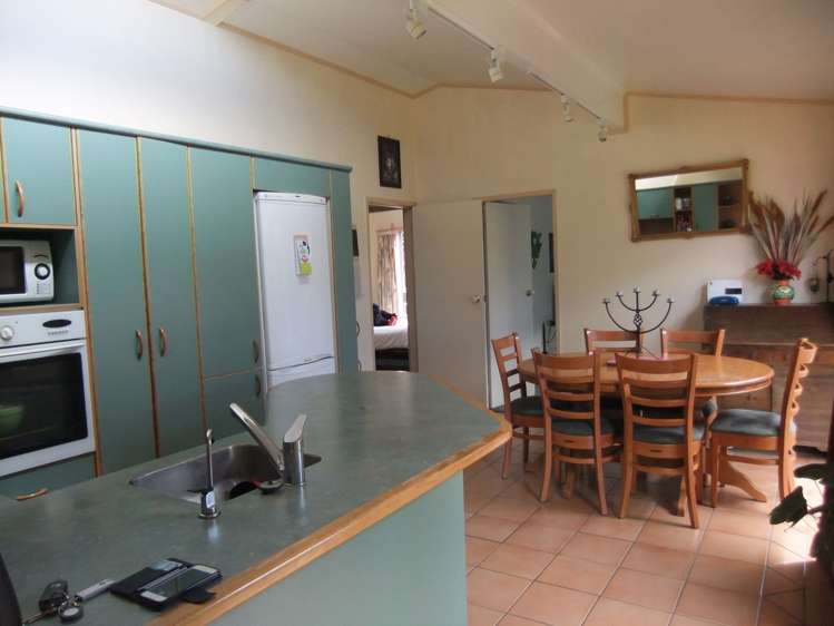 10 Dingadee Street Welcome Bay_11