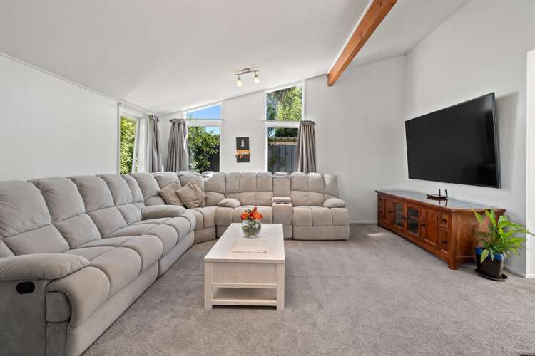 7 Manuka Street Otaki Beach_10