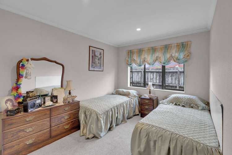 14 Sandalwood Drive Dinsdale_11