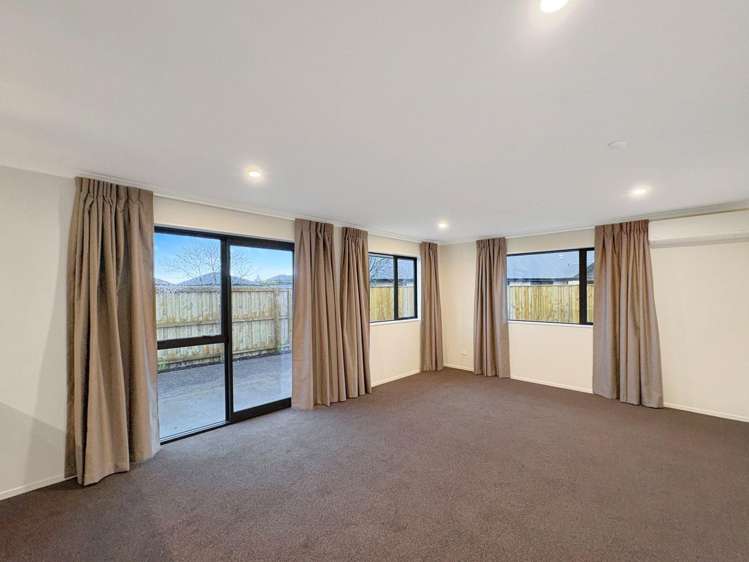 35 Whiteoak St Prebbleton_3